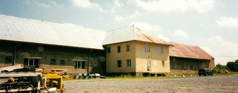 zemědělský objekt / rok 1996